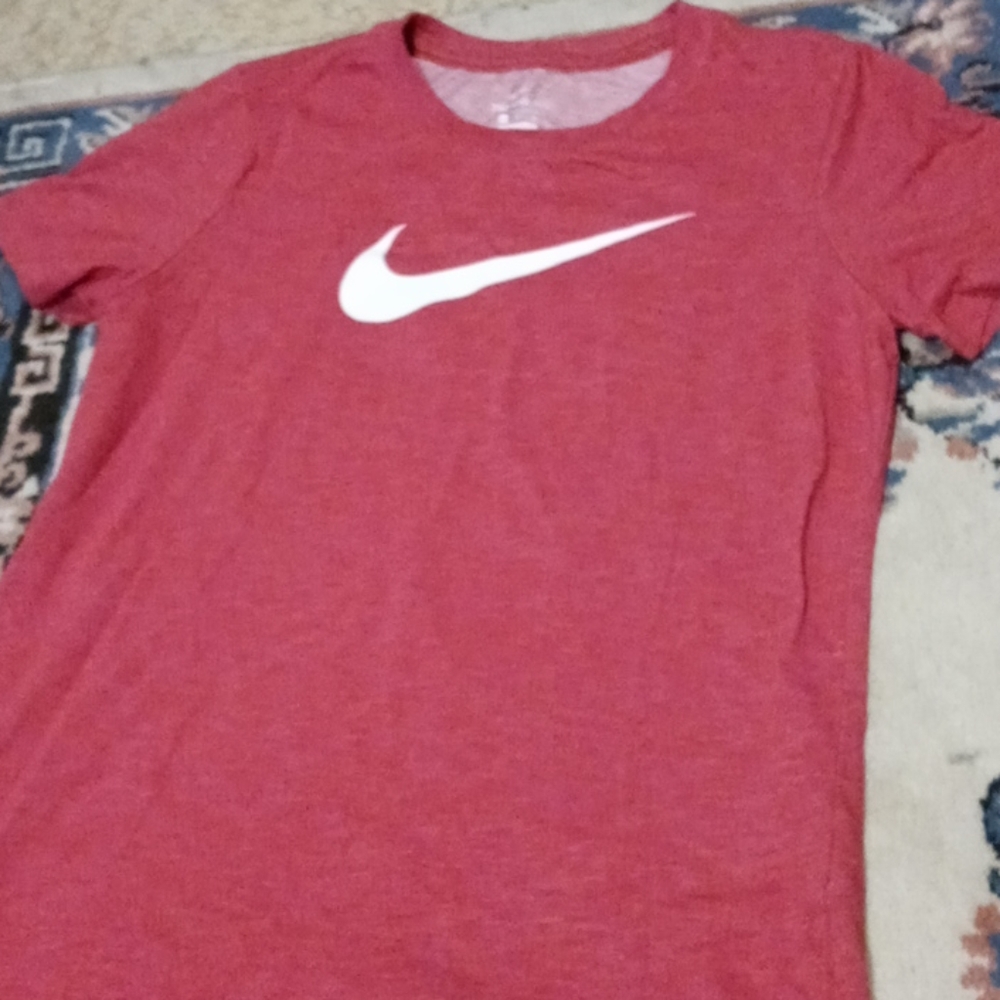 T shirt - Picture 3 of 4